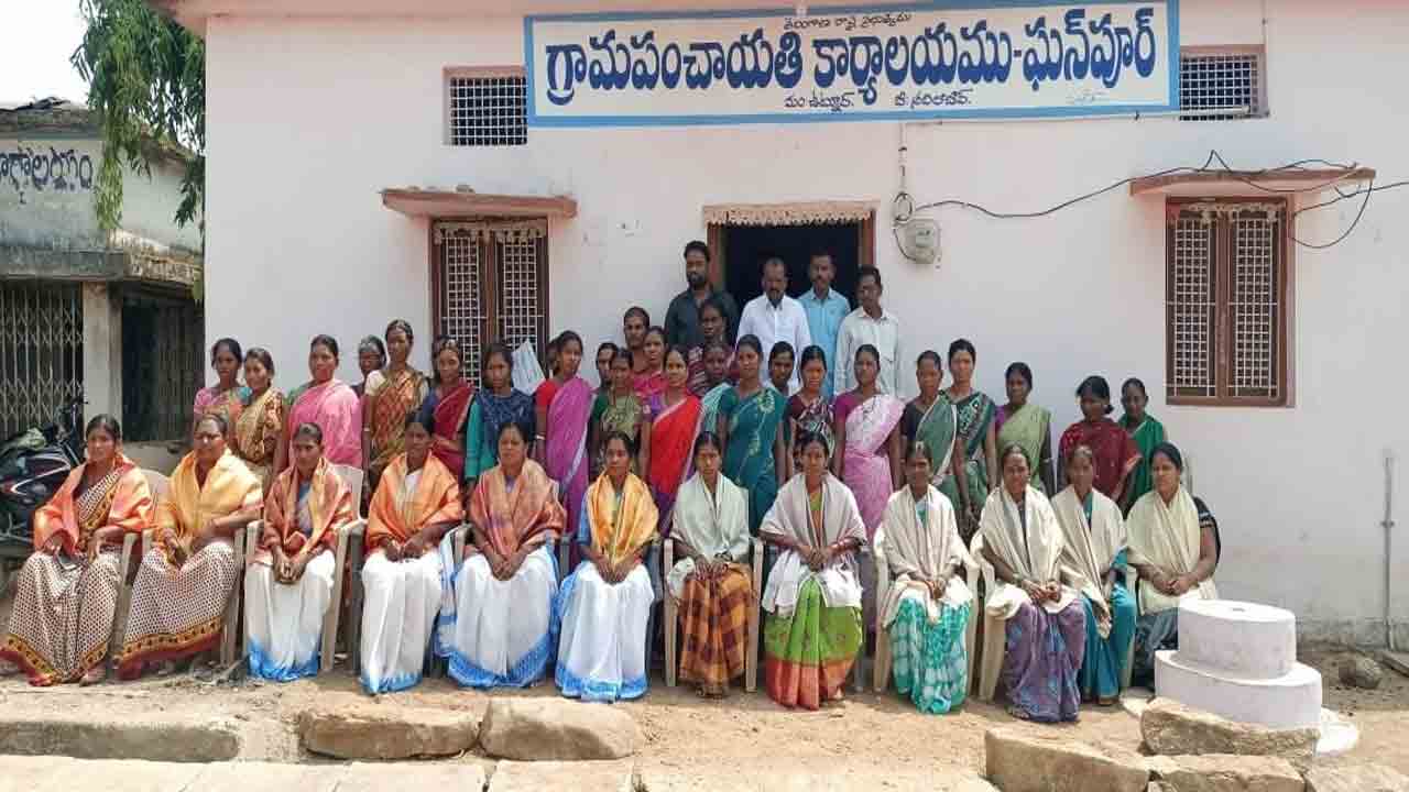 మహిళలు అన్ని రంగాల్లో రాణించాలి