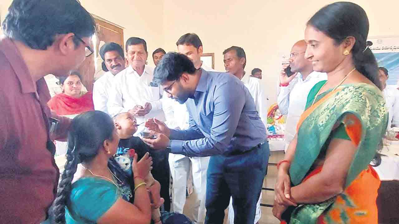 బలవర్ధకమైన పోషకాహారం అందించాలి