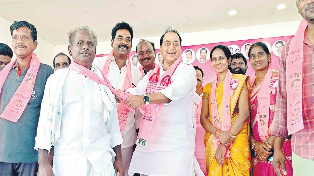 ప్రతి కార్యకర్తకూ అండగా ఉంటాం