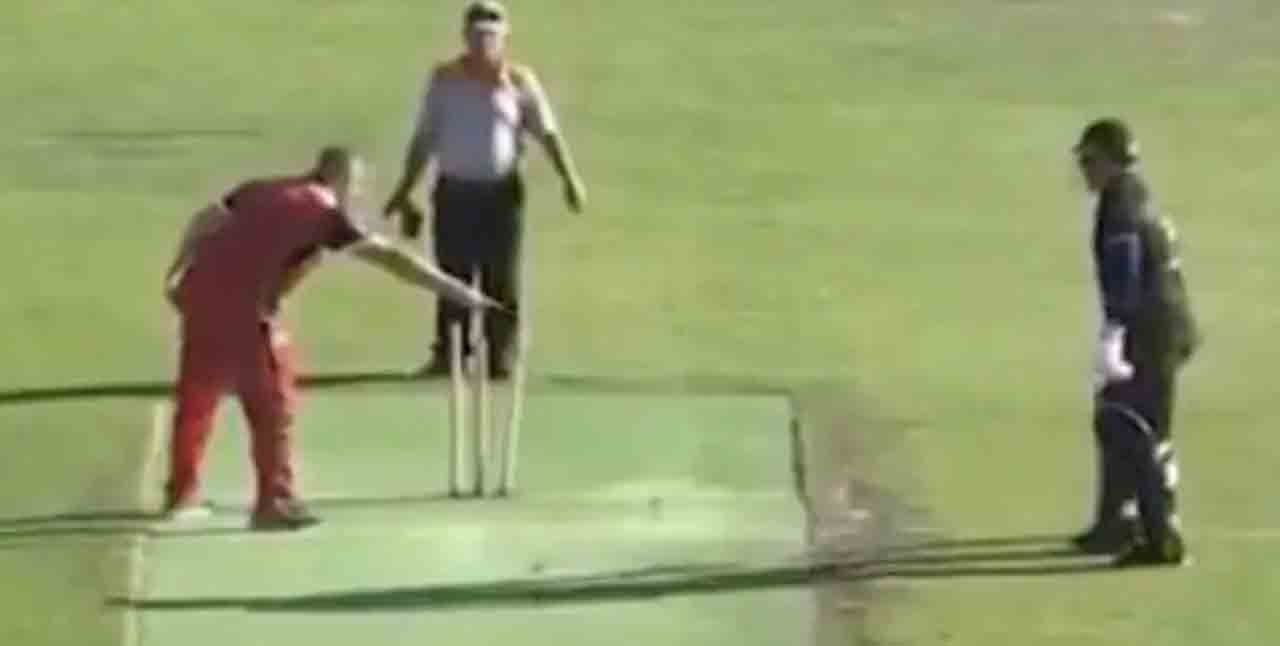 Mankading | మ‌న్క‌డింగ్ చేశాడ‌ని కోపంతో బ్యాట్ విసిరేసిన క్రికెట‌ర్.. వీడియో వైర‌ల్