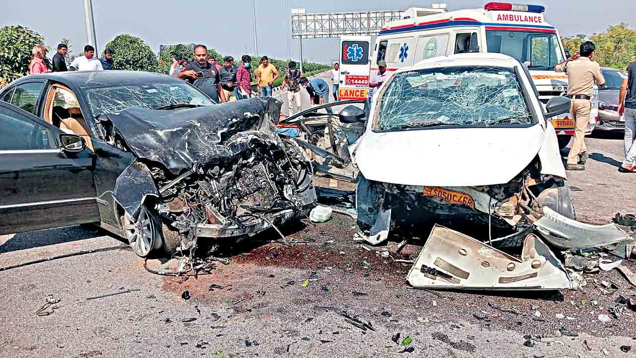 Road Accidents | అతి వేగంతో పోతున్న ప్రాణాలు.. నాలుగేండ్లలో రోడ్డుప్రమాదంలో 26,433 మంది దుర్మరణం
