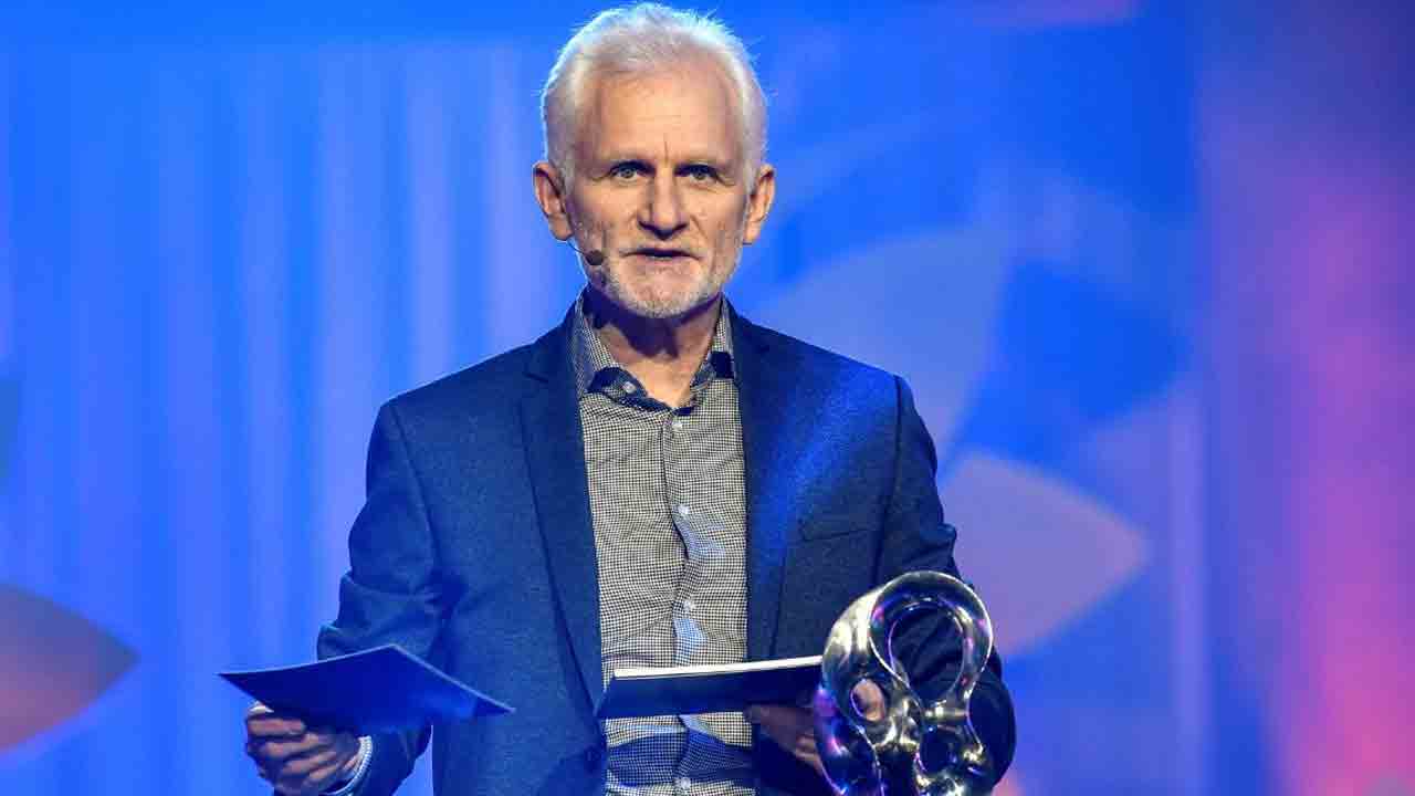 Ales Bialiatski | బెలార‌స్ హ‌క్కుల నేత‌.. నోబెల్ అవార్డ్ గ్ర‌హీత‌కు ప‌దేండ్ల జైలు!