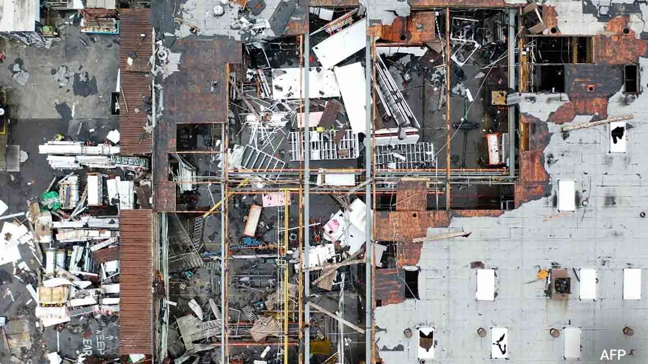 Tornado California | అమెరికాలో టోర్నడో బీభత్సం