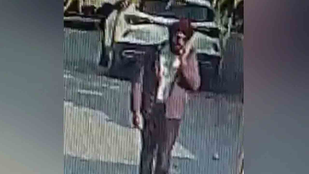 Amritpal Singh | కోటు ధరించి, గాగుల్స్‌ పెట్టి.. కొత్త అవతారమెత్తిన ఖలిస్థాన్‌ నేత‌..!