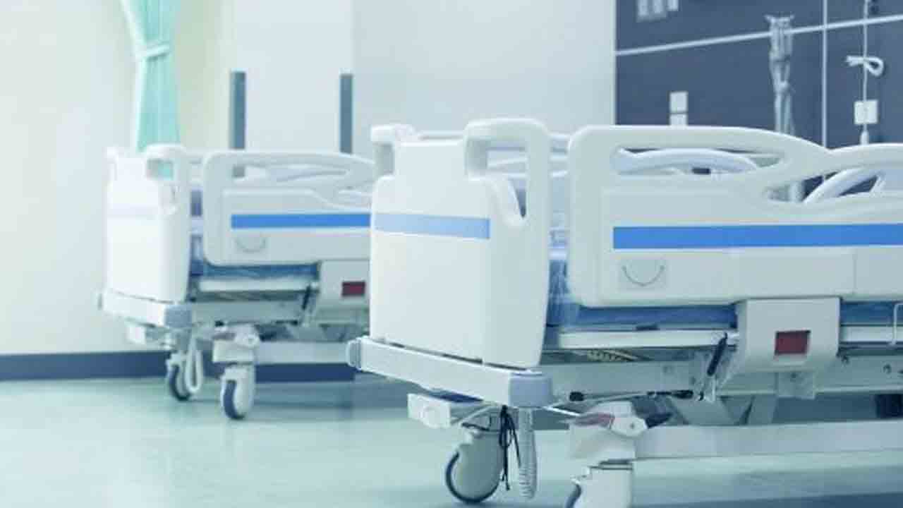 Crime news | కేరళ ప్రభుత్వ ఆస్పత్రిలో దారుణం.. ఐసీయూలోని మహిళా రోగిపై ఉద్యోగి అత్యాచారం