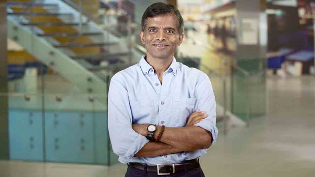 రుణ ఊబిలో అదానీ