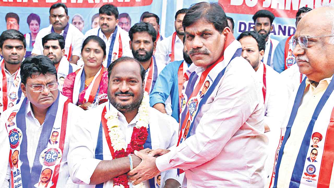 కేంద్రానిది బీసీ వ్యతిరేక వైఖరి