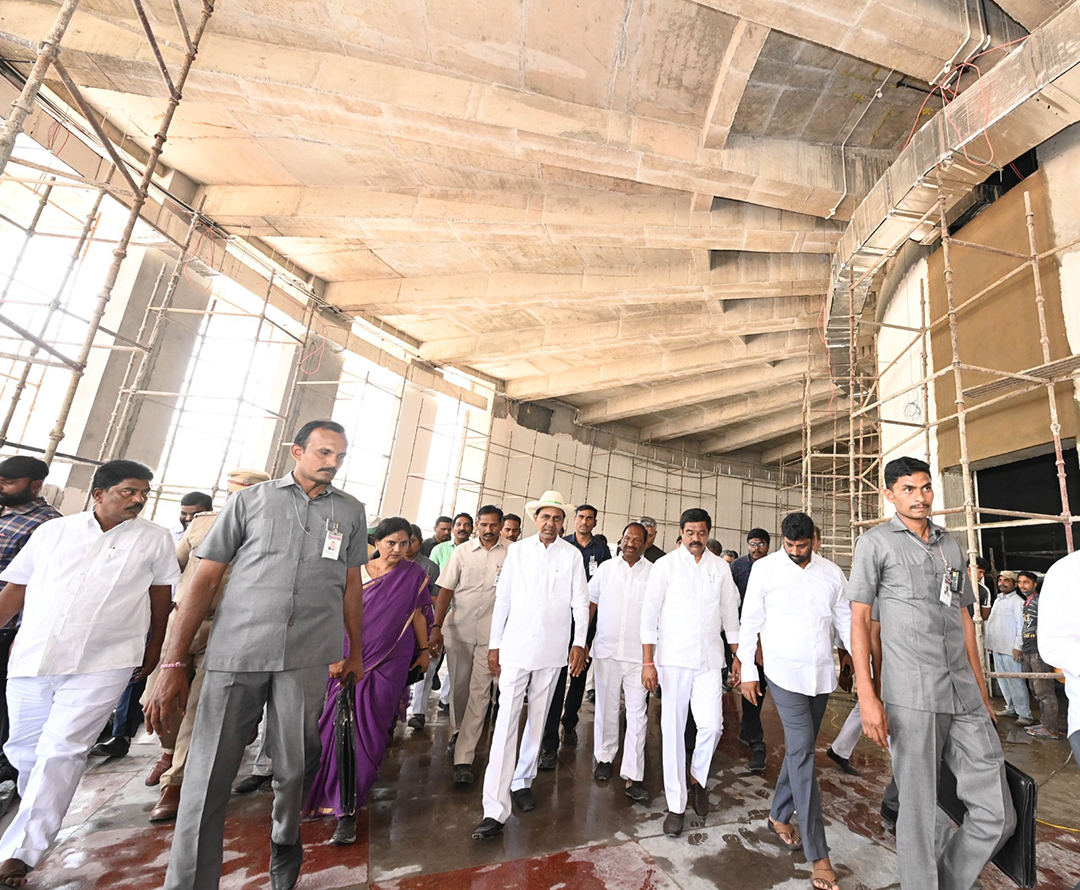 నూతన సచివాలయ నిర్మాణ పనులను పరిశీలించిన సీఎం కేసీఆర్‌..