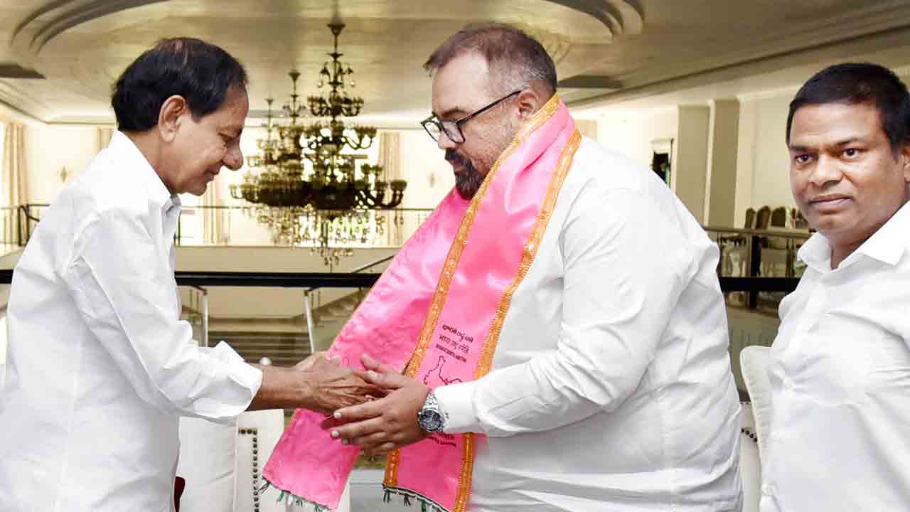 ఎన్సీపీ ముఖ్య నేత అభయ్‌ కైలాస్‌ బీఆర్‌ఎస్‌లోకి