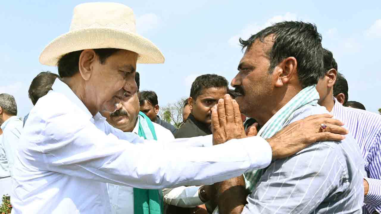CM KCR | రాళ్లవానతో పంట దెబ్బతిన్న ప్రతి ఎకరాకూ 10,000.. భారీ సాయం ప్రకటించిన సీఎం కేసీఆర్‌