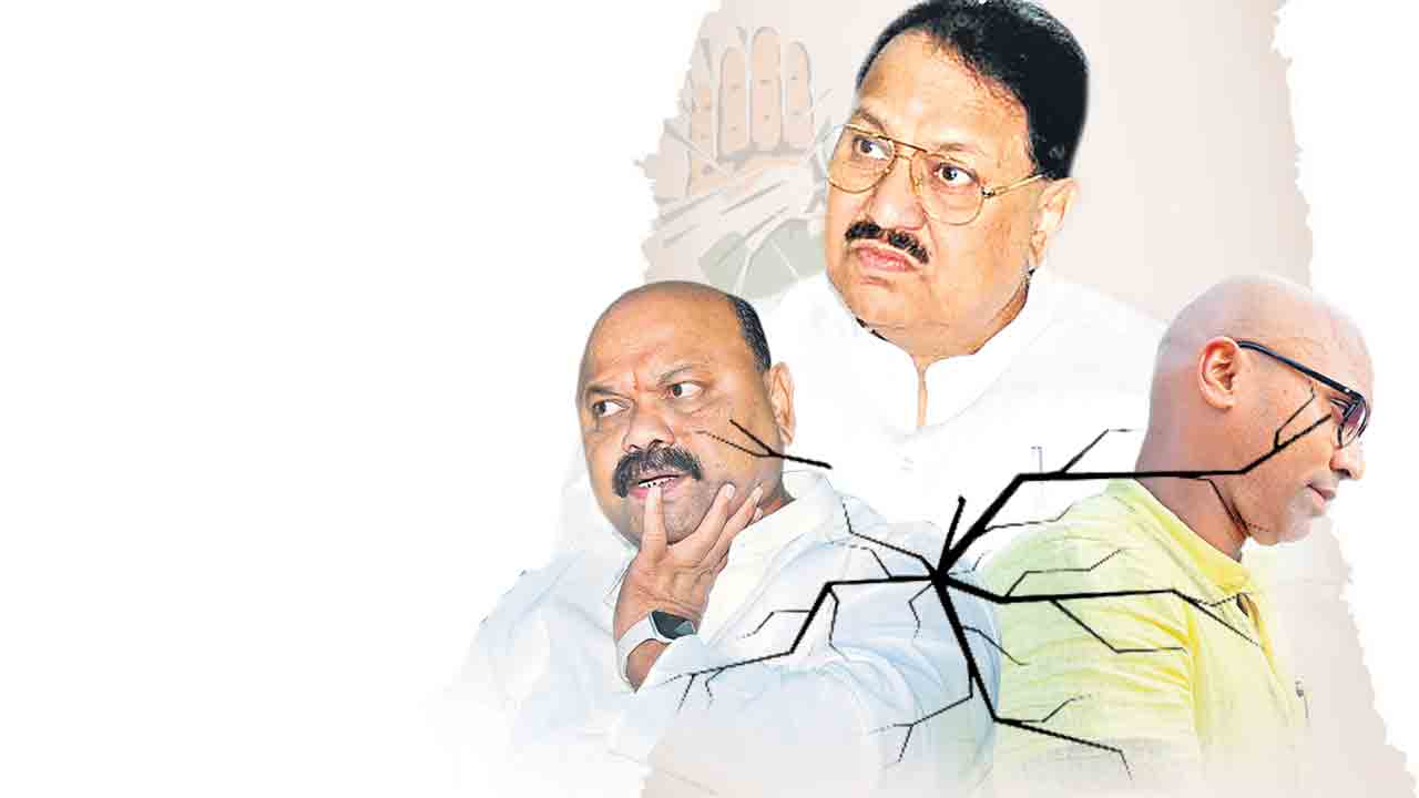 ఫ్యామిలీ వార్‌ డీఎస్‌ కుటుంబంలో చిచ్చు