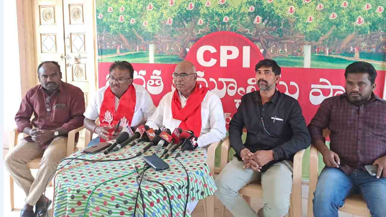 మోదీ విధానాలు ప్రజాస్వామ్యానికి ప్రమాదం