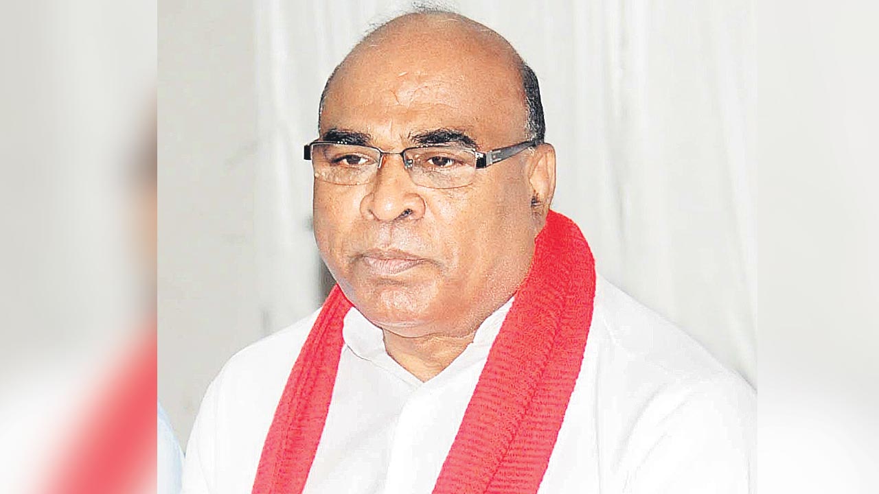 మోదీతో కార్పొరేట్లకే లాభం