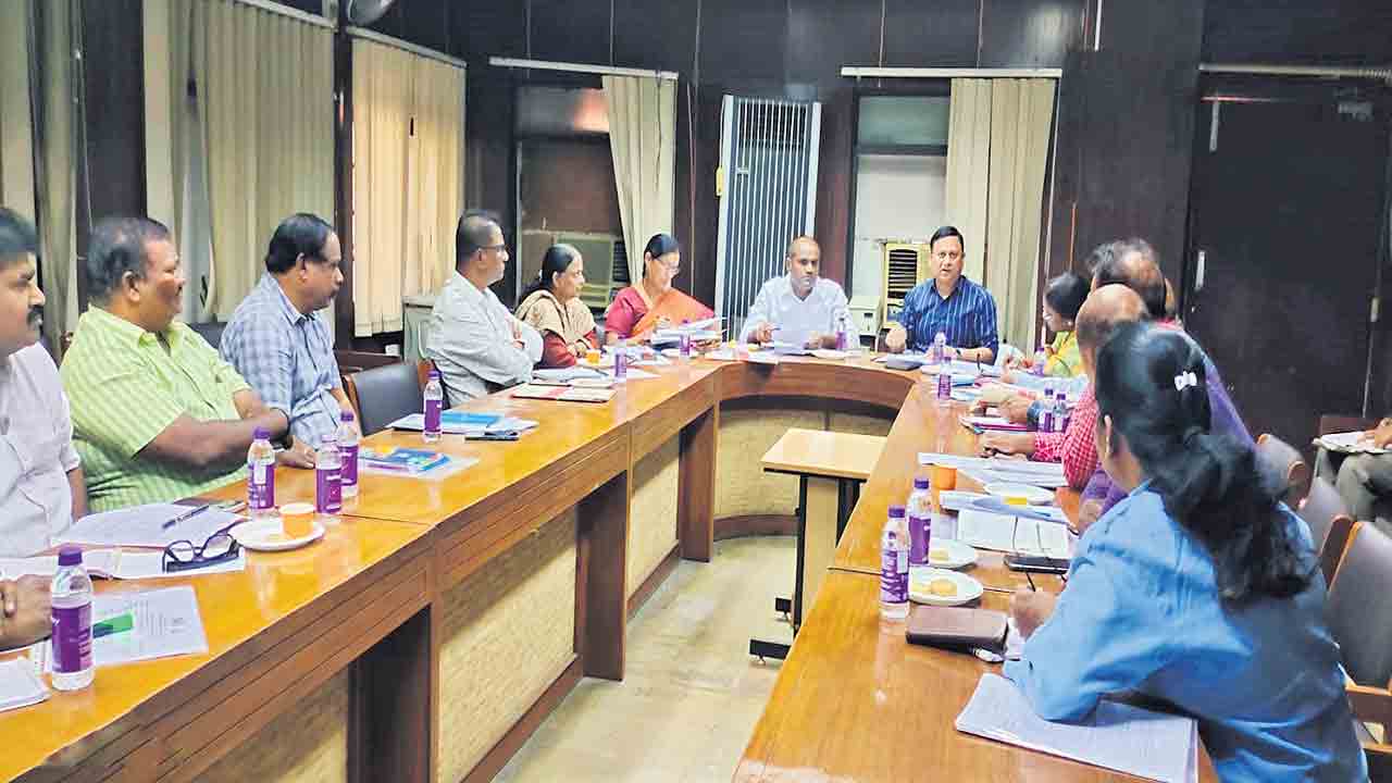 క్రీడాభివృద్ధిపై సాట్స్‌ సమీక్ష