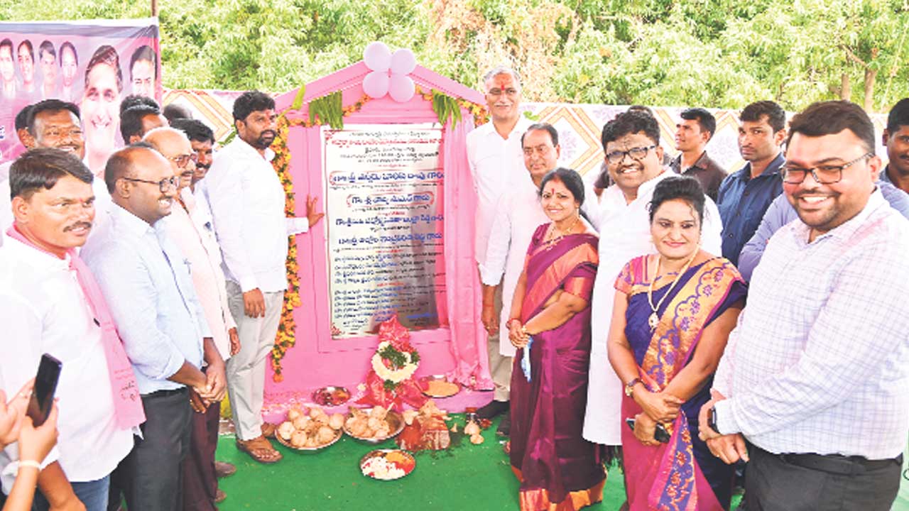 చెన్నూర్‌ నియోజవర్గంలో శంకుస్థాపనలు, ప్రారంభోత్సవాలు