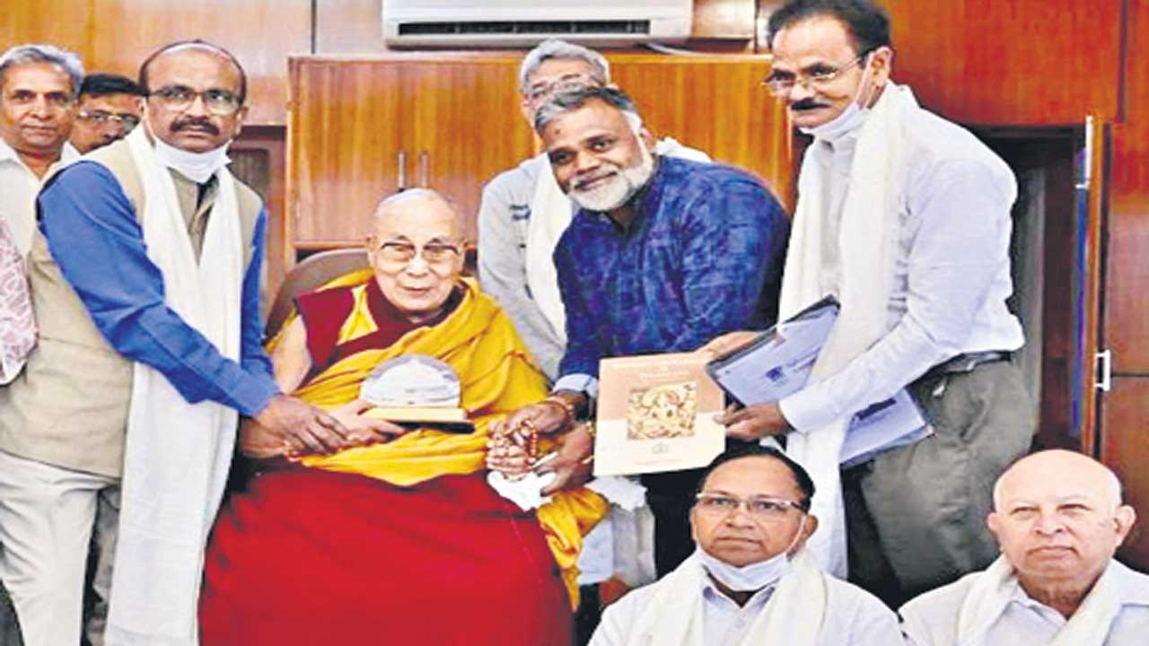 బుద్ధవనాన్ని సందర్శించండి