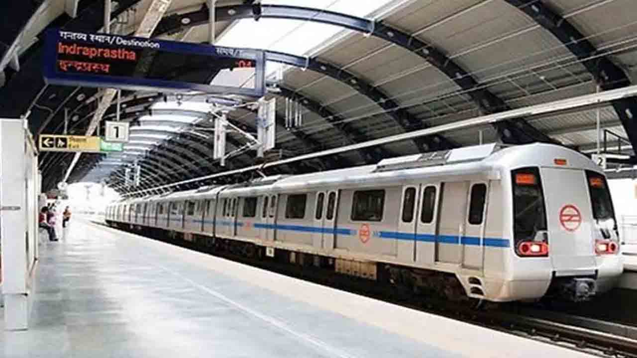 Delhi Metro | హోలీ రోజు మధ్యాహ్నం వరకు మెట్రో సర్వీసులు బంద్‌