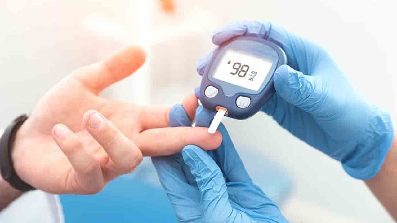 Prediabetes symptoms | మీలో ఈ లక్షణాలు కనిపిస్తే వెంటనే షుగర్ పరీక్షలు చేయంచుకోండి