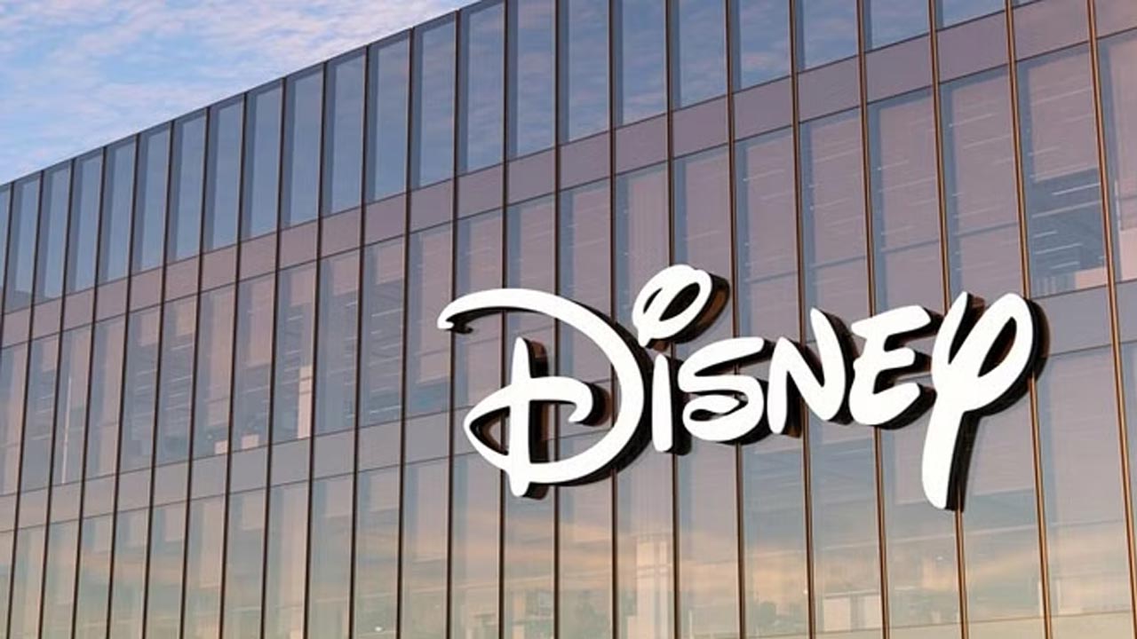 retrenchment |  Disney's knife on the neck of four thousand employees..!  Retrenchment from April..!