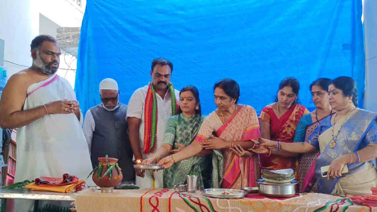 పంచాంగ శ్రవణం.. ప్రత్యేక పూజలు