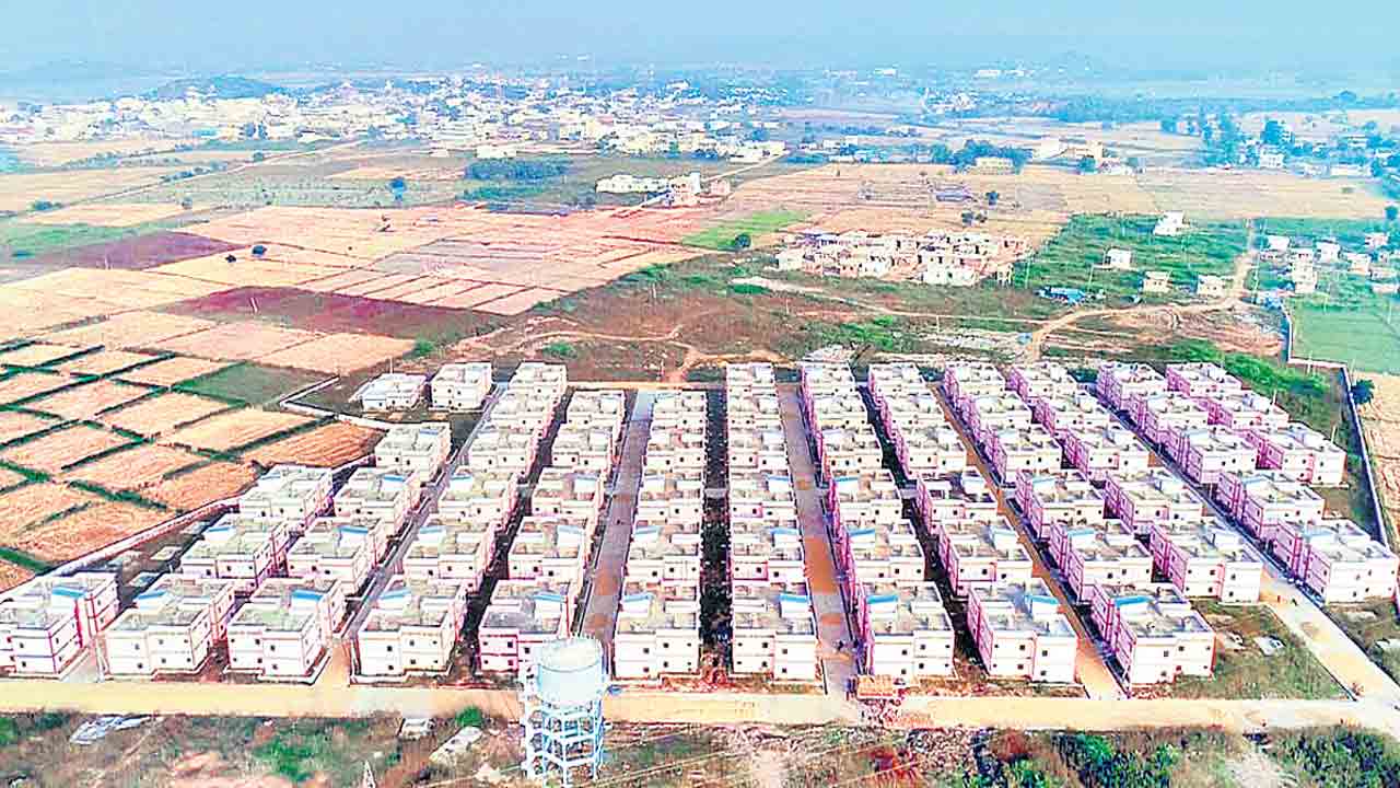Double Bedroom Houses