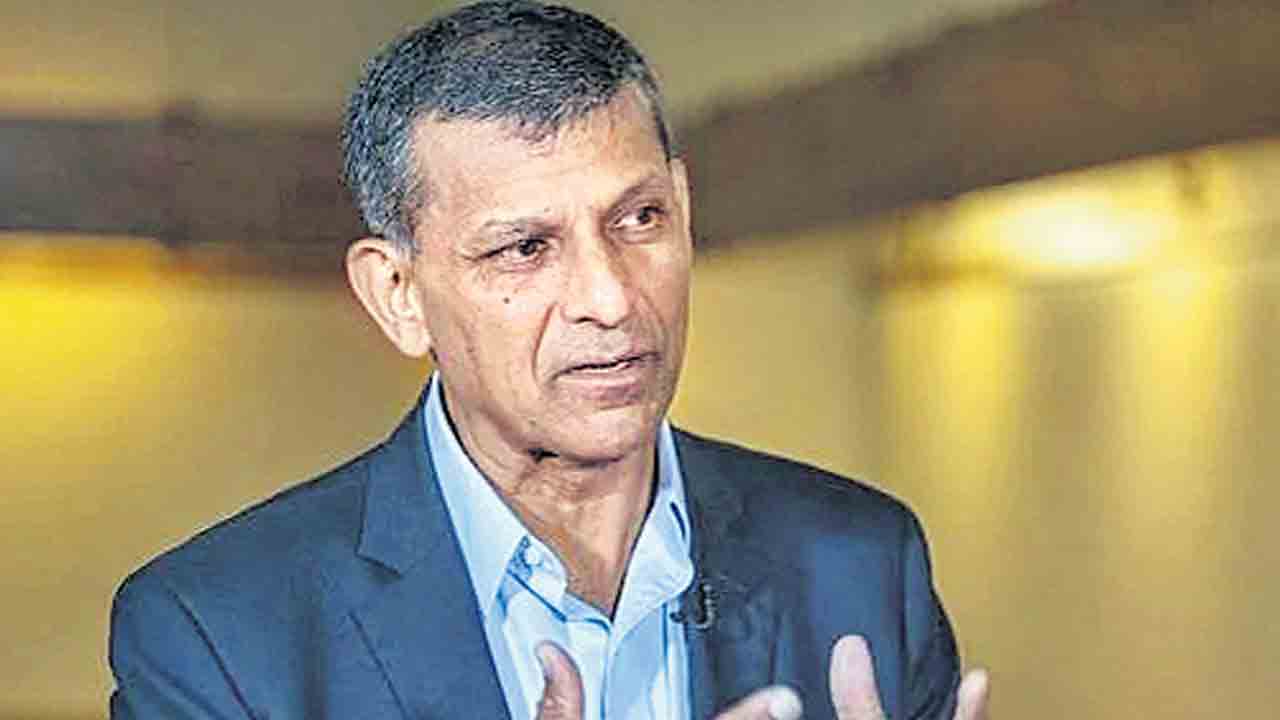 Adani | అదానీ గ్రూప్‌లో పెట్టిన మారిషస్‌ ఫండ్స్‌ ఎవరివి? దాని యజమానుల్ని సెబీ ఎందుకు గుర్తించలేదు? రఘురామ రాజన్‌ ప్రశ్నలు