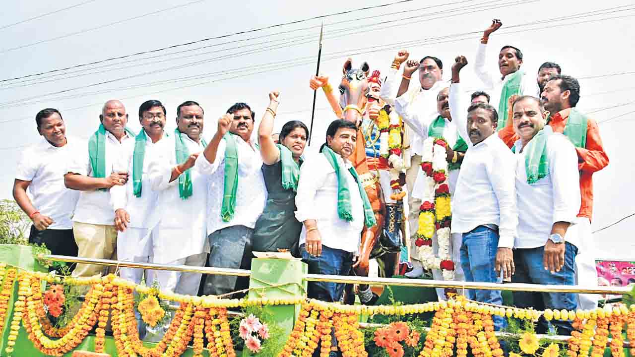 గీత వృత్తిదారుల కోసం సంక్షేమ పథకాలు