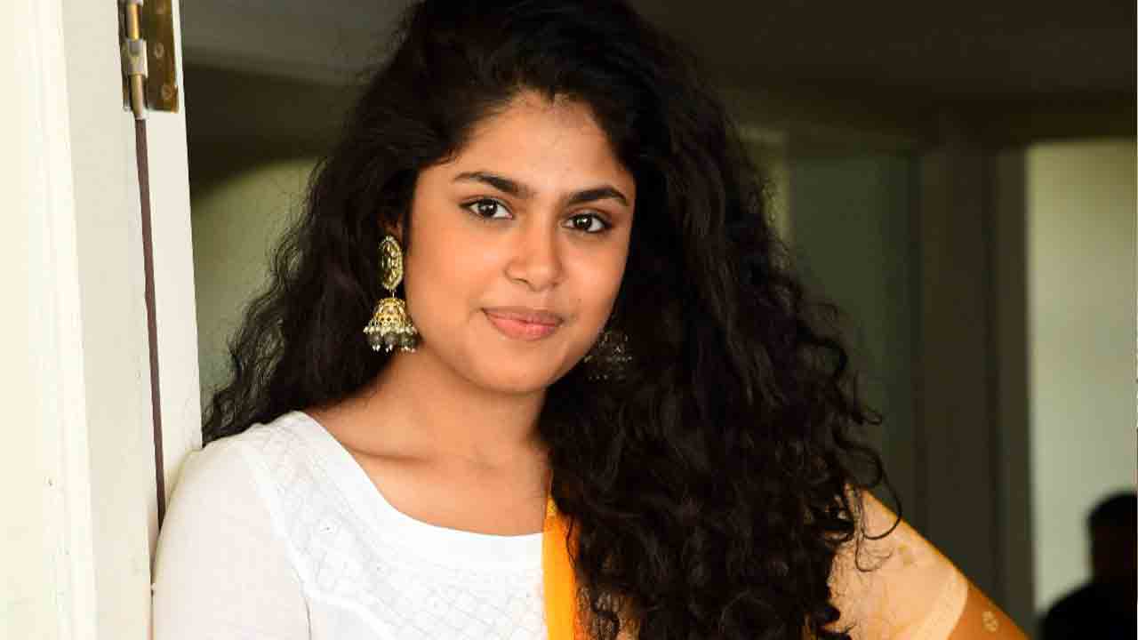 Faria Abdullah | రావణాసురలో లాయర్‌ కనక మహాలక్ష్మిగా కనిపిస్తా : ఫరియా అబ్దుల్లా