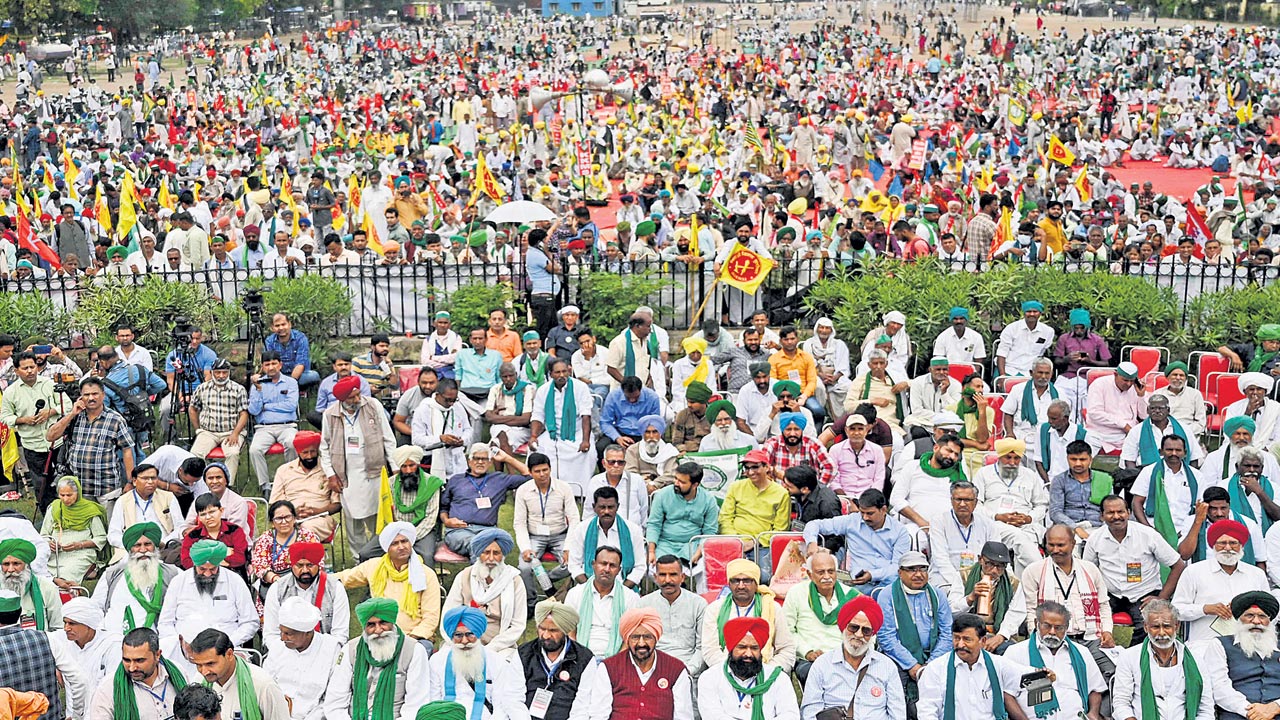 మళ్లీ రైతు గర్జన.. ఢిల్లీలో కిసాన్‌ మహా పంచాయత్‌