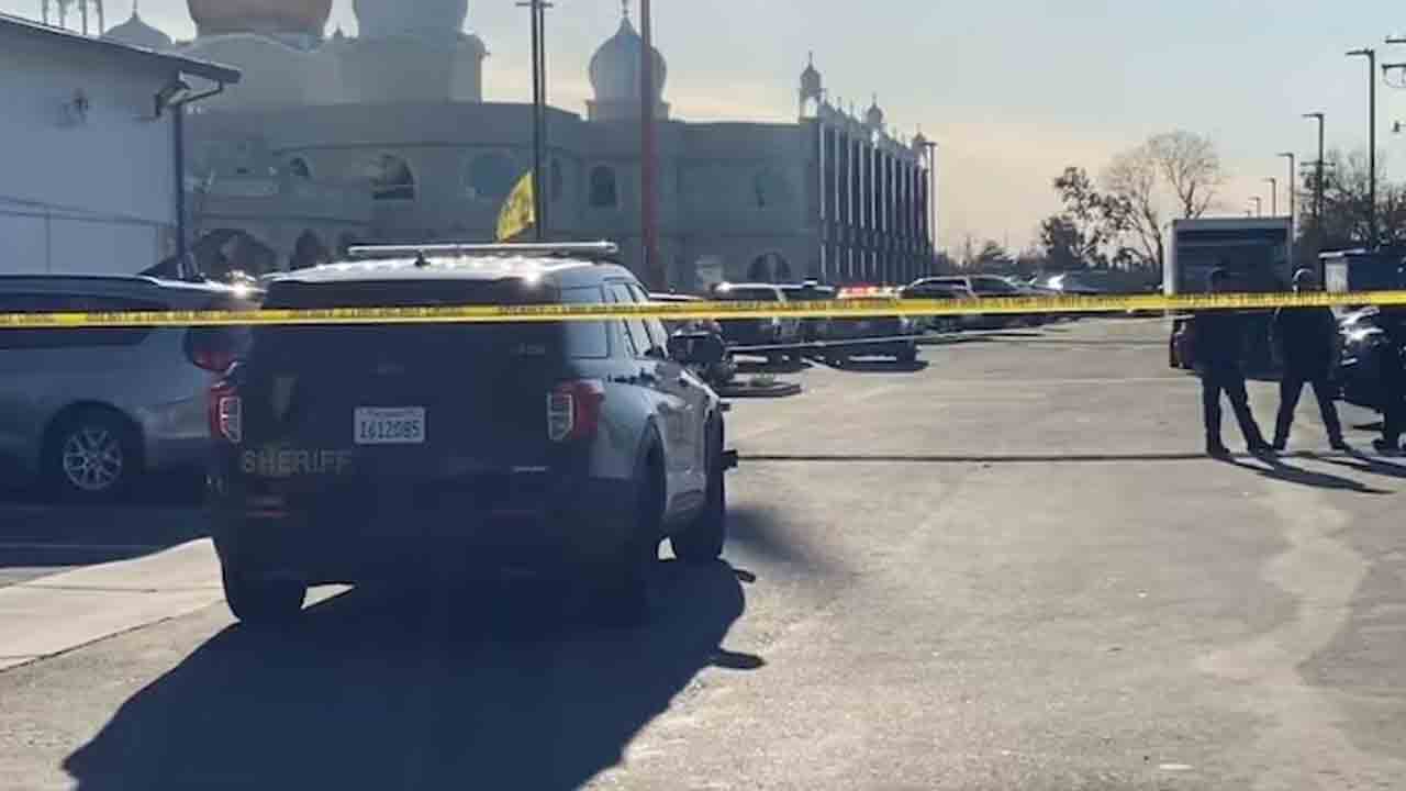 Gurudwara | గురుద్వారాలో కాల్పులు.. ఇద్దరికి తీవ్రగాయాలు