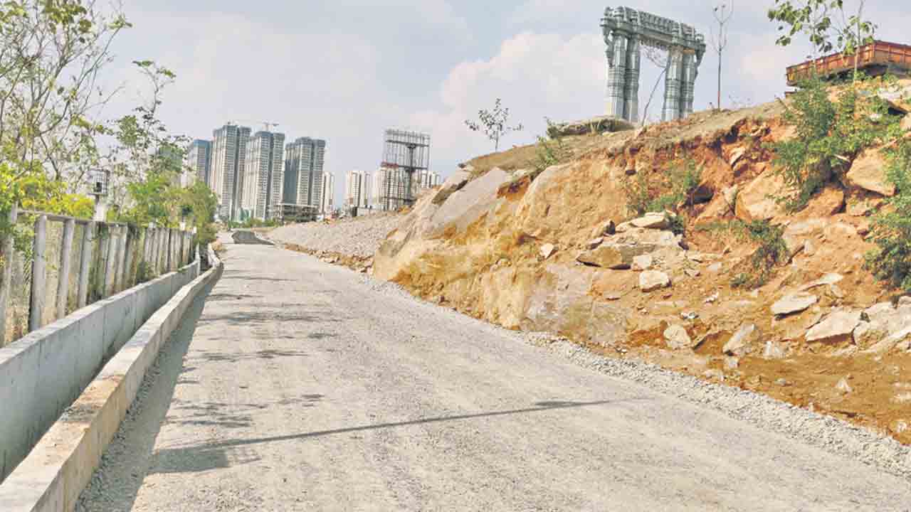 నార్సింగి ఇంటర్‌చేంజ్‌ నెలాఖరున అందుబాటులోకి..