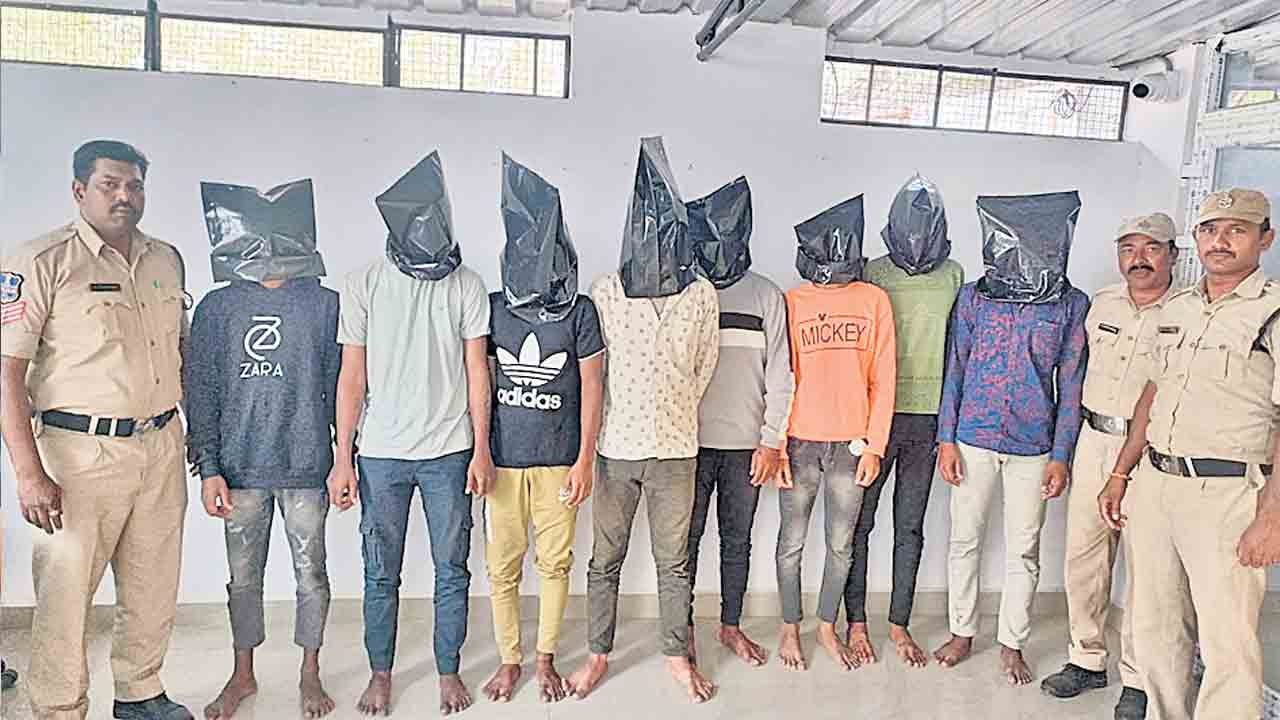 Hyderabad | చెల్లిని ప్రేమిస్తున్నాడని చంపేశాడు.. దూలపల్లి హత్య కేసులో వీడిన మిస్టరీ