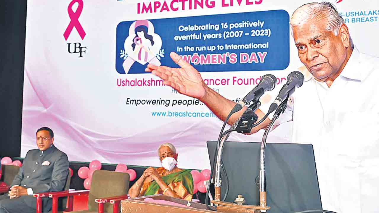 అవగాహనతోనే రొమ్ము క్యాన్సర్‌ నివారణ