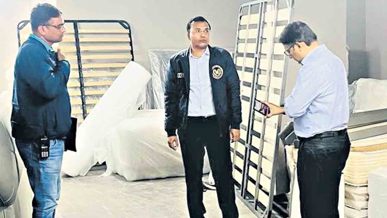 వాణిజ్య సముదాయాలపై స్పెషల్‌ డ్రైవ్‌