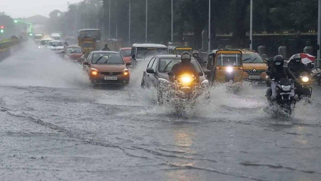 Hyderabad Rains | హైదరాబాద్లో భారీ వర్షం.. ఈదురుగాలుల విధ్వంసం