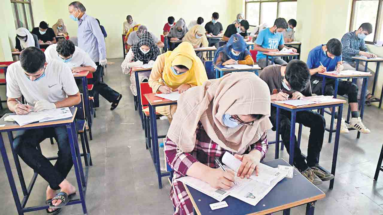 JEE Main-2 | జేఈఈ మెయిన్‌ -2 అడ్మిట్‌ కార్డులు రిలీజ్‌ చేసిన ఎన్టీఏ