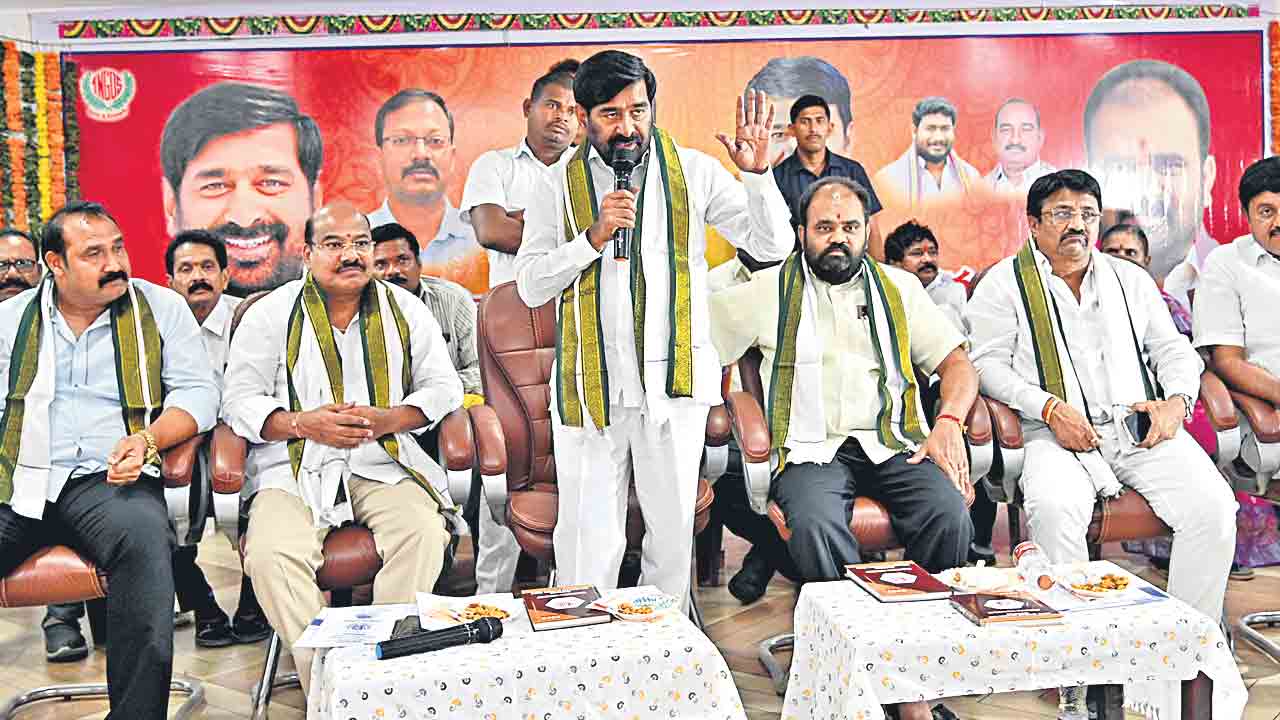 పదిమంది గుజరాతీలకే 19 లక్షల కోట్లు