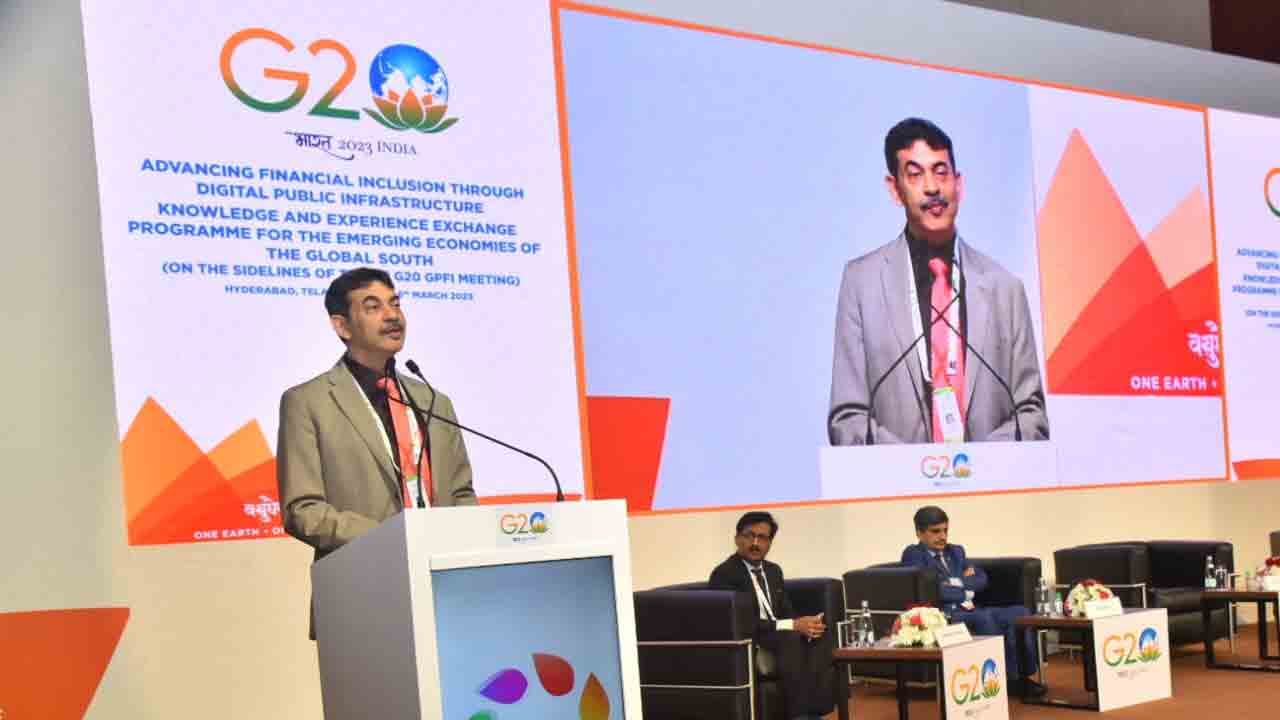దేశంలో తొలిసారి తెలంగాణలో డిజిటల్‌ వ్యాలెట్‌.. పల్లెలకు ఆన్‌లైన్‌ సేవలు చేరువ చేశాం : జీ20 సదస్సులో జయేశ్‌ రంజన్‌