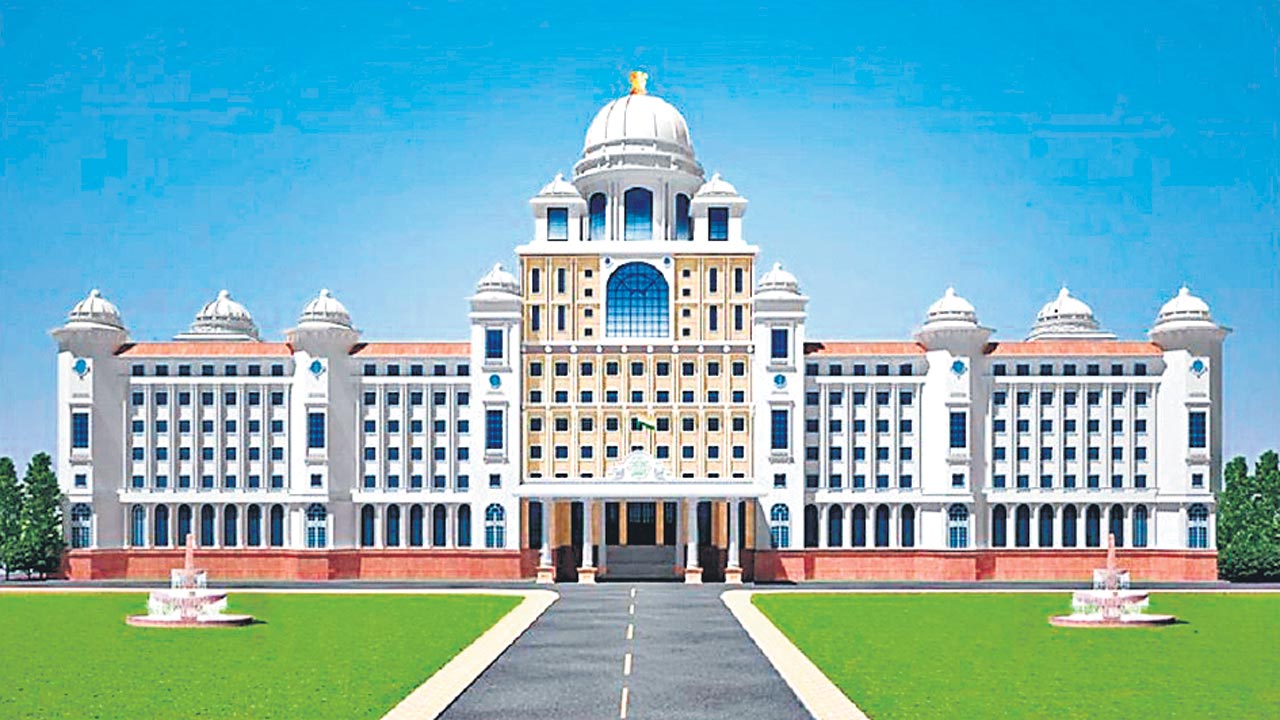 అంచనాలకు అందని వ్యూహం