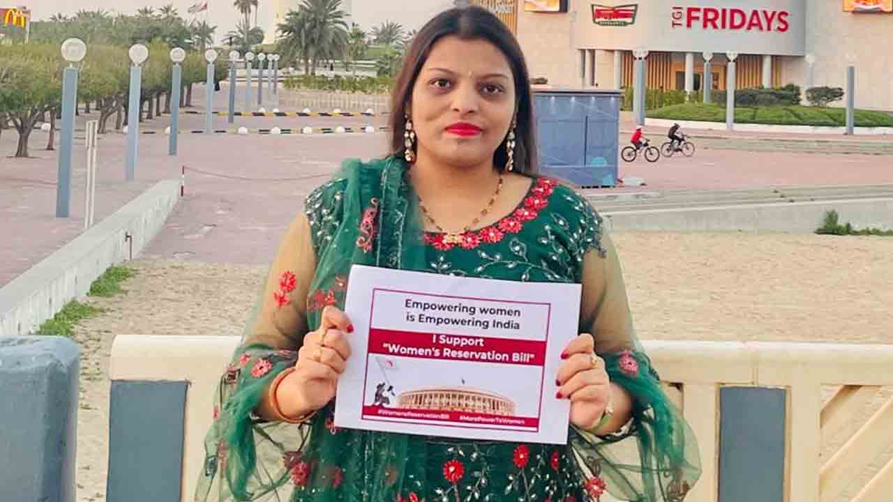 Kuwait NRI BRS | మ‌హిళా రిజ‌ర్వేష‌న్ల‌పై క‌విత ఆందోళ‌న‌కు మ‌ద్ద‌తు.. కువైట్ బీఆర్ఎస్ ఎన్నారై అధ్యక్షురాలు అభిలాష‌