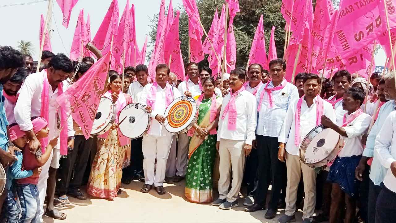 ప్రతి గడపకూ సంక్షేమ ఫలాలు