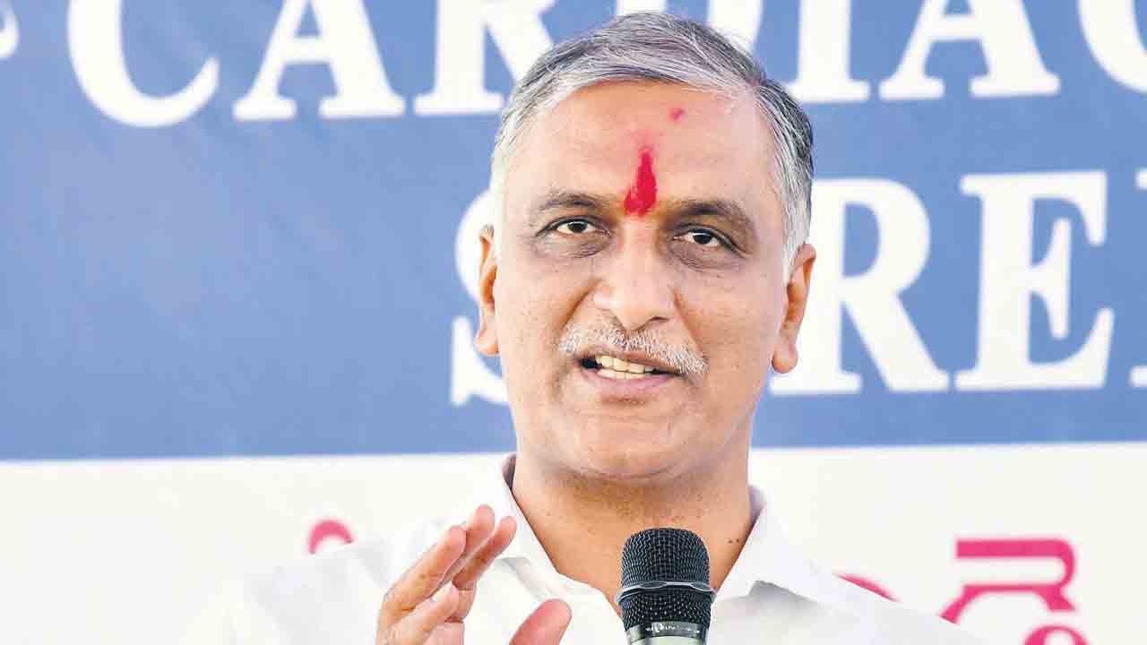 Arogya Mahila |  మహిళ బాగుంటేనే ఇంటికి ఆరోగ్యం.. ‘ఆరోగ్య మహిళ’తో వ్యాధులన్నింటికీ పరిష్కారం