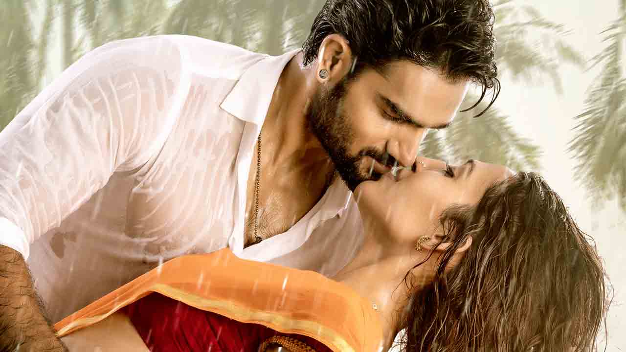 వెన్నెల్లో ఆడపిల్ల కవ్వించే కన్నెపిల్ల