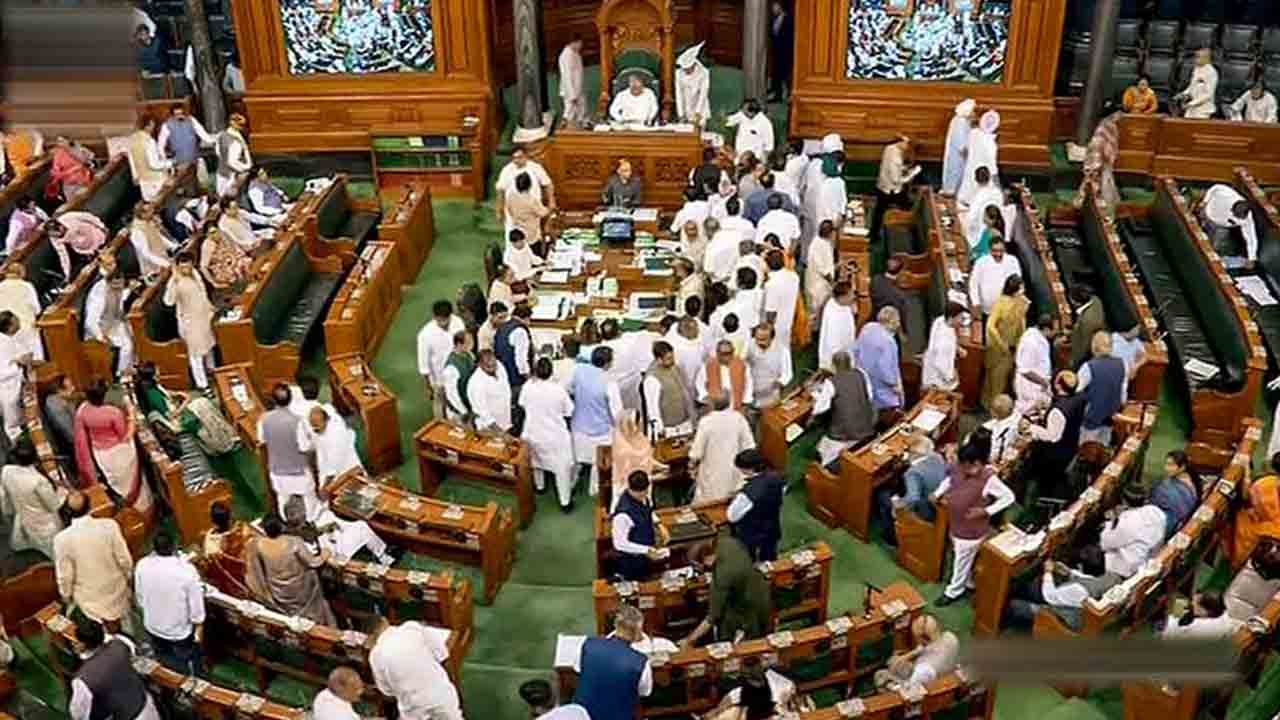 Parliament | విపక్షాల నిరసనతో మధ్యాహ్నానికి వాయిదాపడ్డ లోక్ సభ