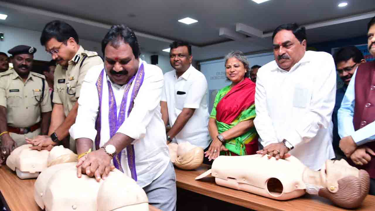 CPR | సీపీఆర్‌పై అవగాహన కలిగి ఉండాలి : మంత్రి ఎర్రబెల్లి-Namasthe Telangana