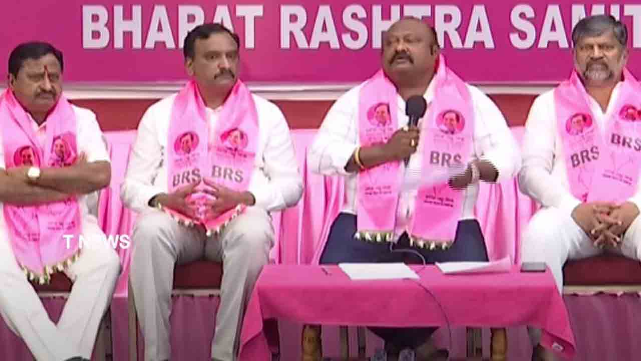 Minister Gangula | బీజేపీ, కాంగ్రెస్ పాలిత రాష్ట్రాల్లో కోకొల్లలుగా పేపర్ లీకేజీలు: మంత్రి గంగుల