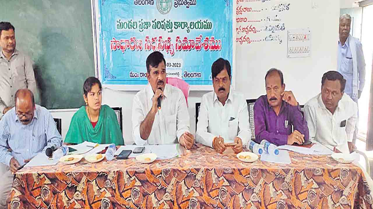 పార్టీకతీతంగా పథకాలు అందించాలి