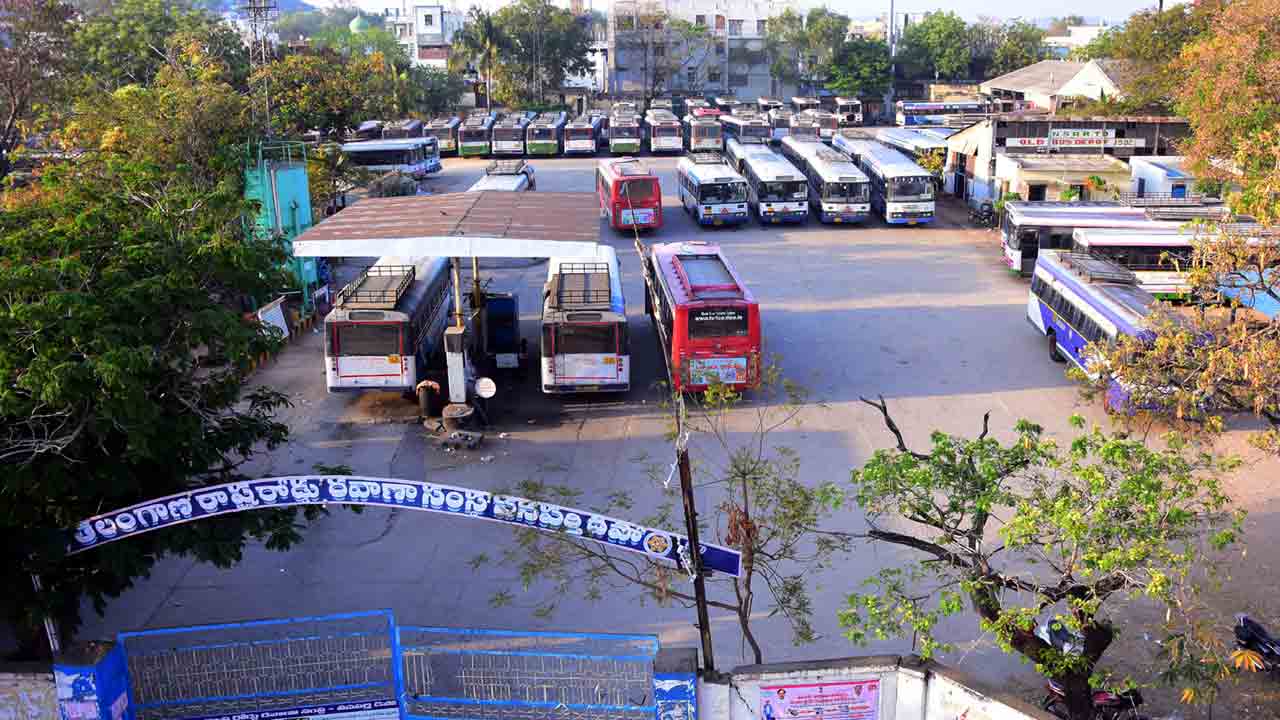 Wanaparthy |  వనపర్తి ఆర్టీసీ డిపోకు భారీ ఆదాయం.. ఈఏడాది రూ.17 కోట్ల మేర లాస్‌ కవర్‌