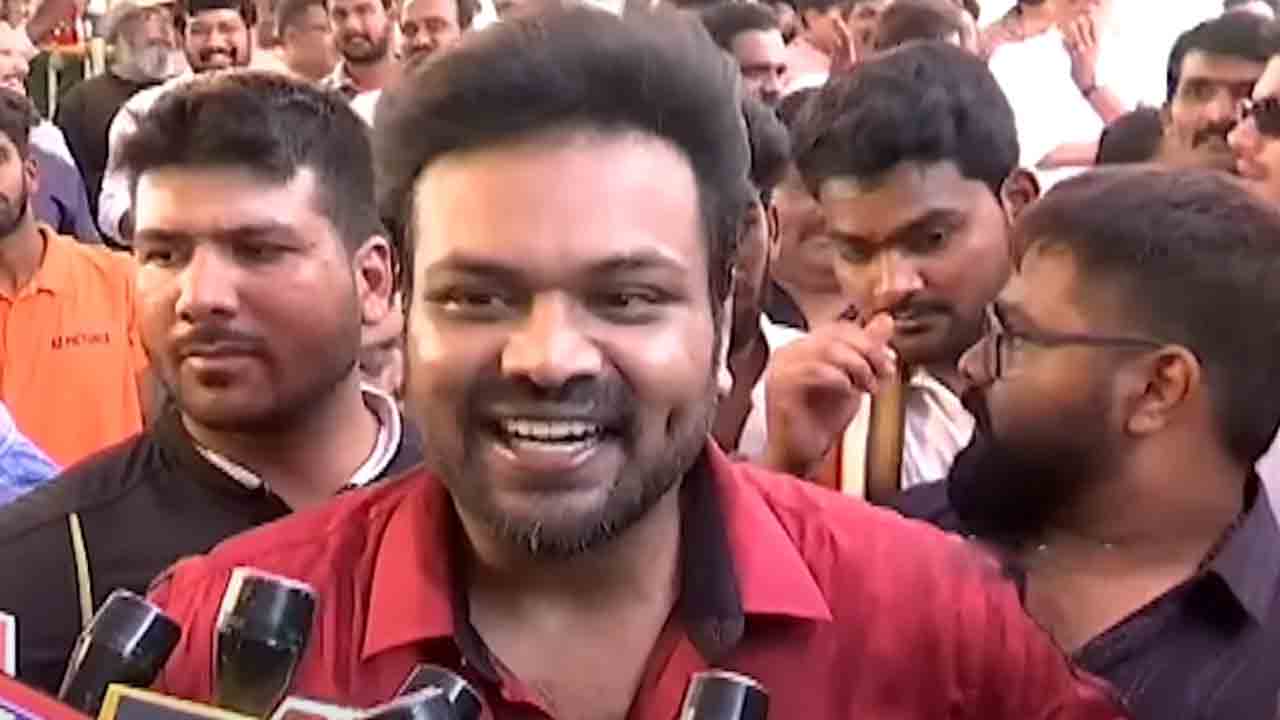 Manchu Manoj | విష్ణుతో గొడవ గురించి అడిగితే… మంచు మనోజ్‌ ఏం చెప్పాడో తెలుసా?