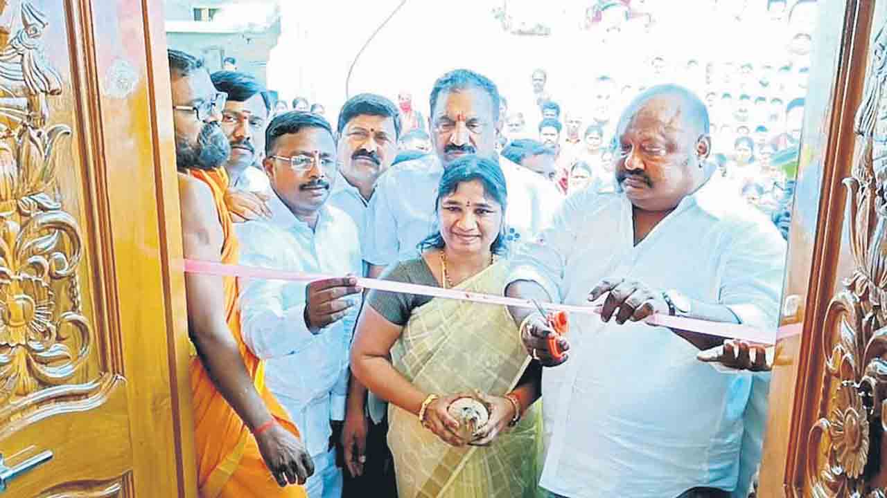 మహిళా సంక్షేమమే సర్కారు ధ్యేయం